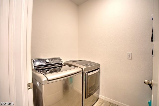 2118 SW 25th TER, Cape Coral, FL 33914