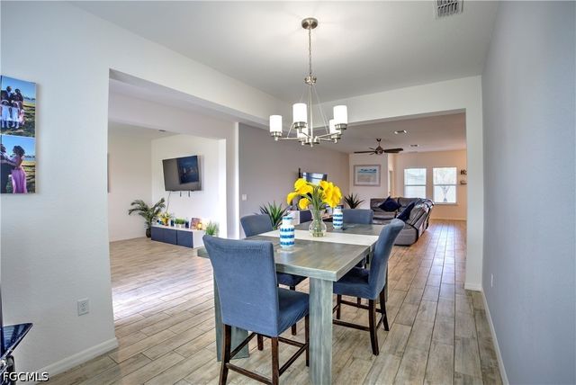 2118 SW 25th TER, Cape Coral, FL 33914