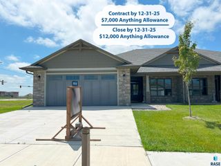 7109 E Copper Stone Cir Circle, Sioux Falls, SD 57110