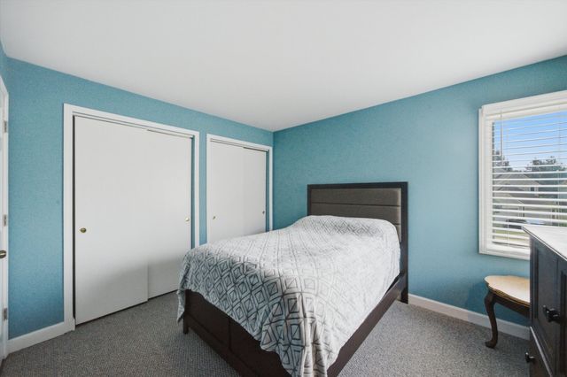 150 Inverness Court 2, Elk Grove Village, IL 60007