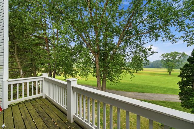 150 Inverness Court 2, Elk Grove Village, IL 60007