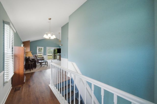 150 Inverness Court 2, Elk Grove Village, IL 60007