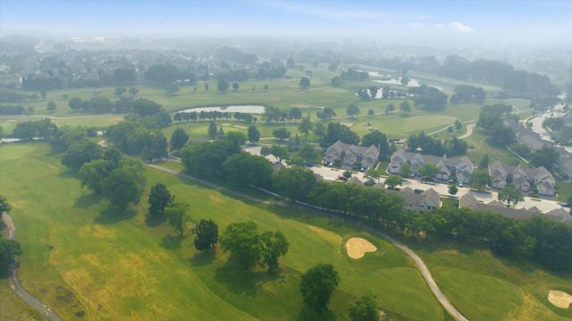 150 Inverness Court 2, Elk Grove Village, IL 60007
