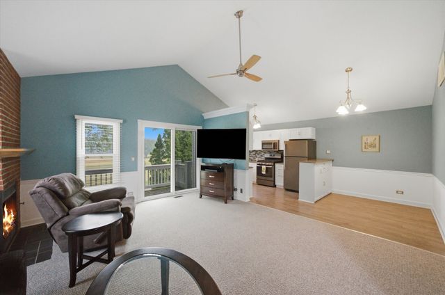 150 Inverness Court 2, Elk Grove Village, IL 60007