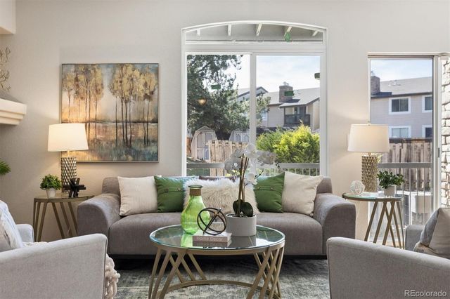 2575 S SYRACUSE Way 101, Denver, CO 80231