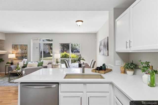 2575 S SYRACUSE Way 101, Denver, CO 80231