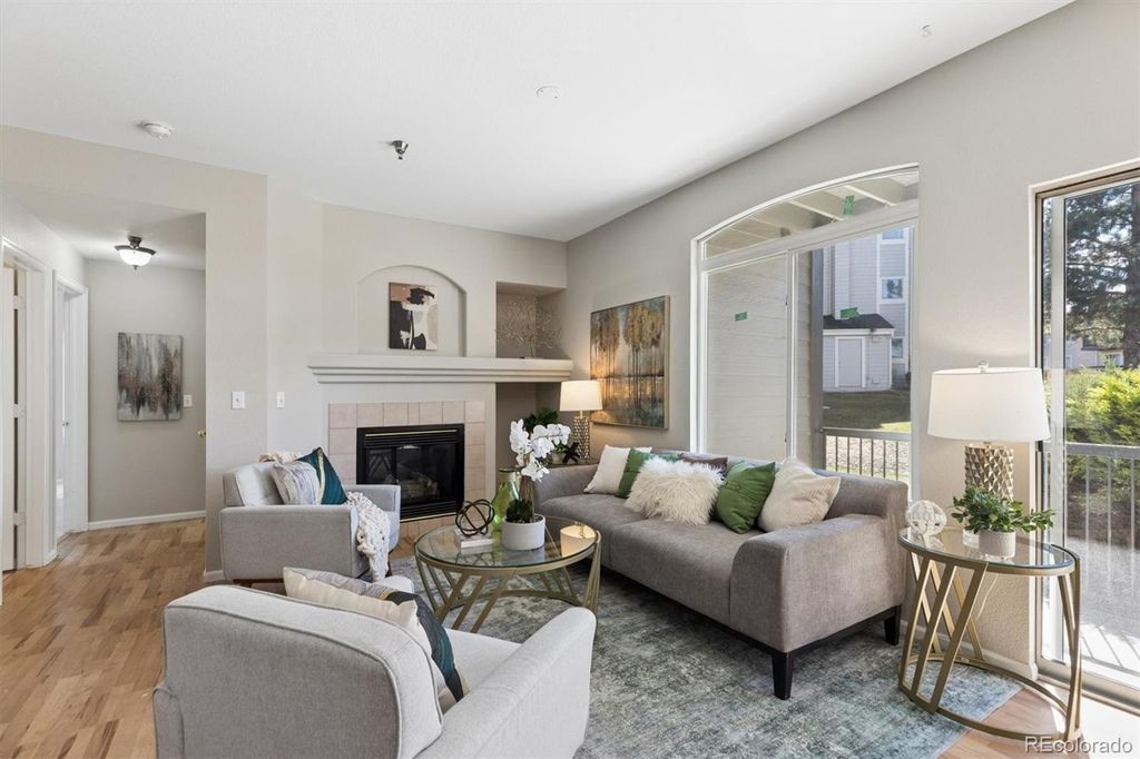 2575 S SYRACUSE Way 101, Denver, CO 80231