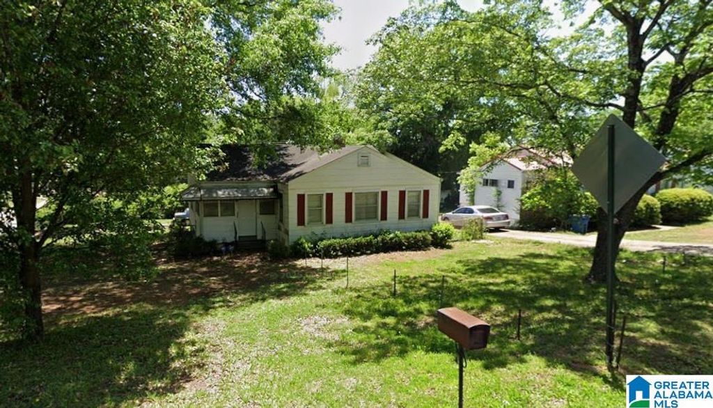 400 WOODWARD ROAD, Midfield, AL 35228