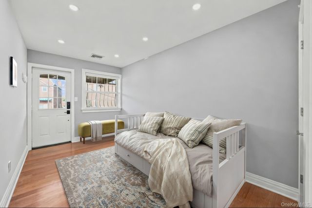 20-10 Hazen Street, East Elmhurst, NY 11370