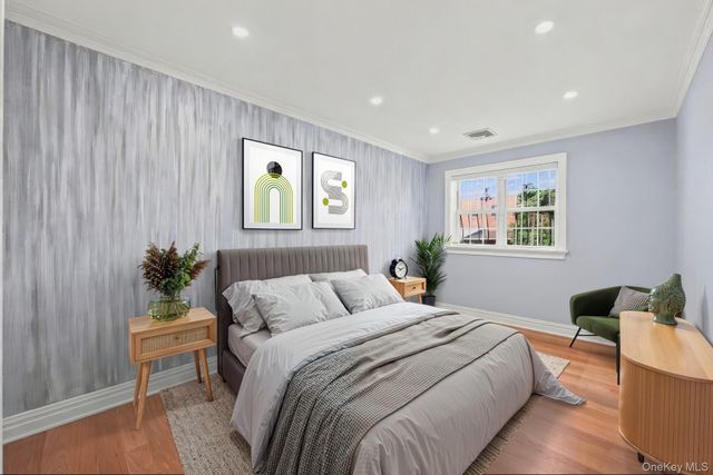 20-10 Hazen Street, East Elmhurst, NY 11370