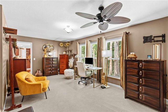 12108 OAK RIDGE Road, Independence, MO 64052