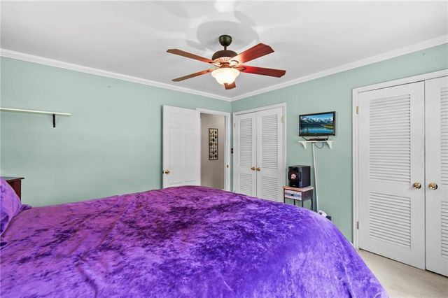 12108 OAK RIDGE Road, Independence, MO 64052