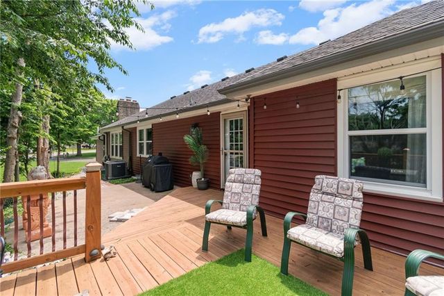 12108 OAK RIDGE Road, Independence, MO 64052