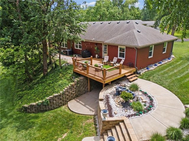 12108 OAK RIDGE Road, Independence, MO 64052