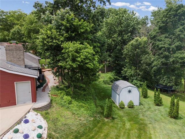 12108 OAK RIDGE Road, Independence, MO 64052