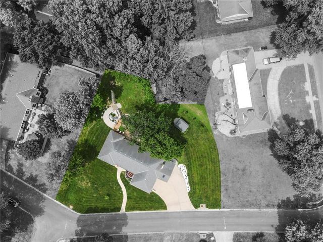 12108 OAK RIDGE Road, Independence, MO 64052