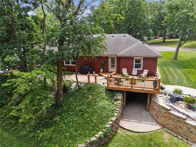 12108 OAK RIDGE Road, Independence, MO 64052