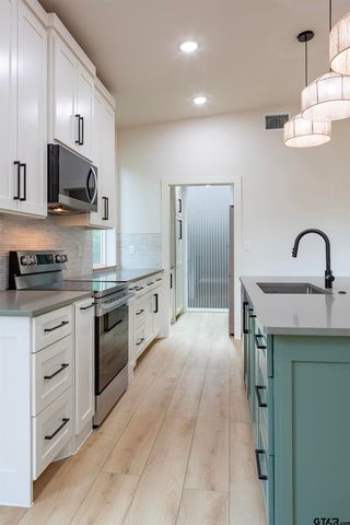 2521 S Vine Ave, Tyler, TX 75701