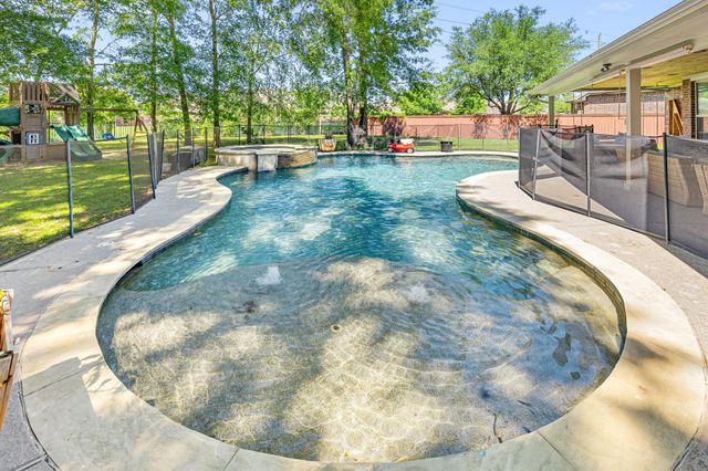 22703 Adrift Row Lane, Porter, TX 77365