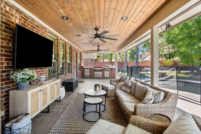 22703 Adrift Row Lane, Porter, TX 77365