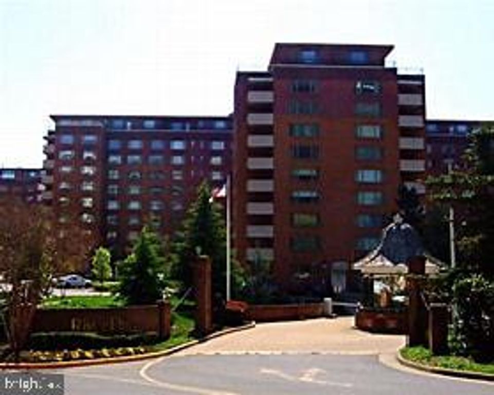 1111 ARLINGTON BLVD #418, Arlington, VA 22209