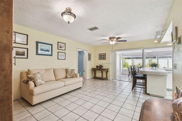 6004 10TH AVE W, Bradenton, FL 34209