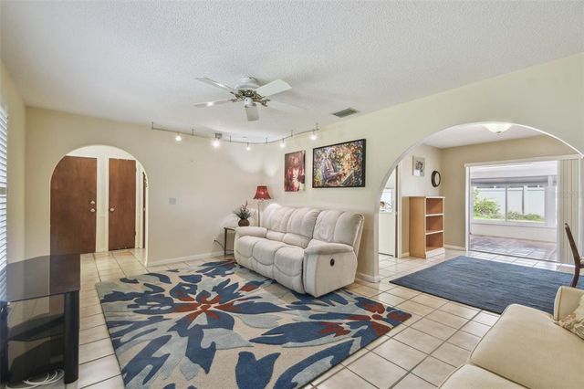 6004 10TH AVE W, Bradenton, FL 34209