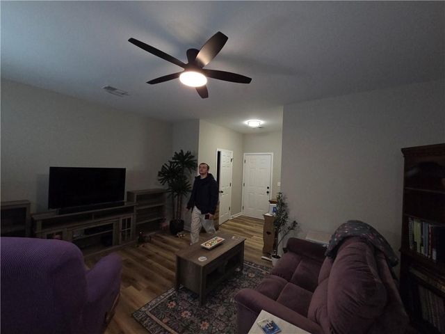 542 Oakside Place, Acworth, GA 30102