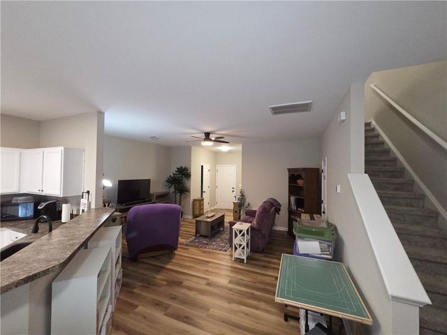 542 Oakside Place, Acworth, GA 30102