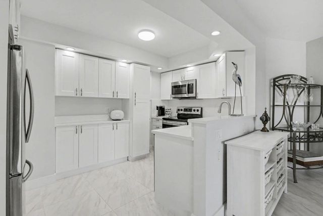 3700 Galt Ocean Drive 214, Fort Lauderdale, FL 33308