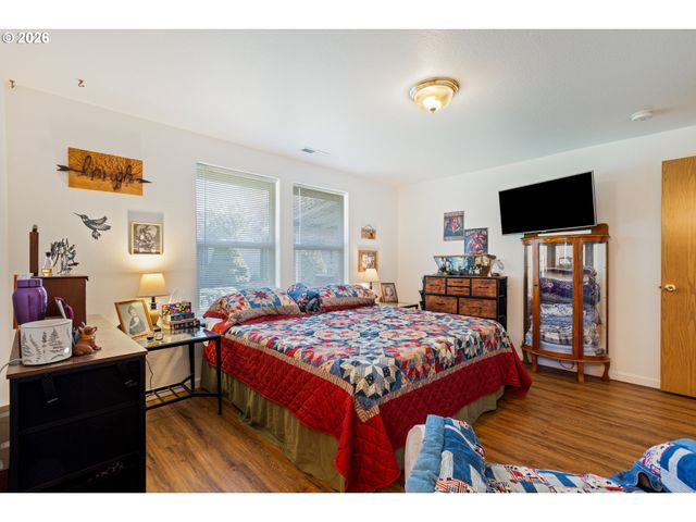 245 Se WILDWOOD Way, Myrtle Creek, OR 97457