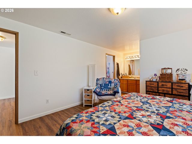 245 Se WILDWOOD Way, Myrtle Creek, OR 97457