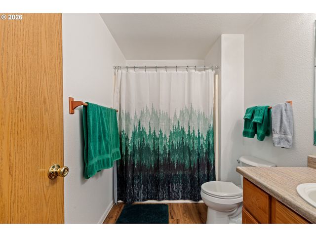 245 Se WILDWOOD Way, Myrtle Creek, OR 97457