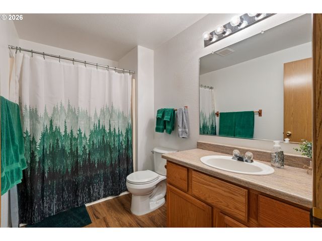 245 Se WILDWOOD Way, Myrtle Creek, OR 97457