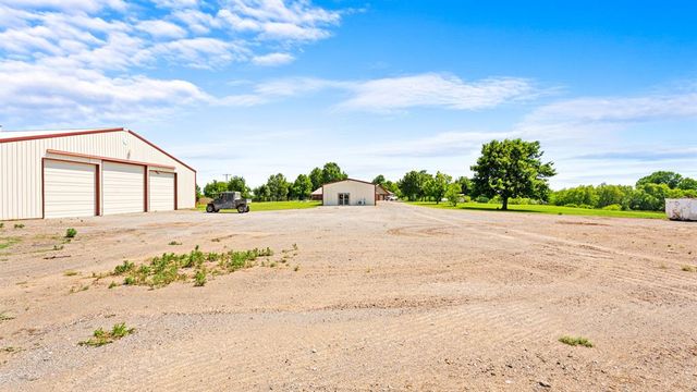 15025 SW 59th Street, Yukon, OK 73099