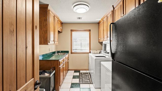 15025 SW 59th Street, Yukon, OK 73099