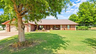 15025 SW 59th Street, Yukon, OK 73099