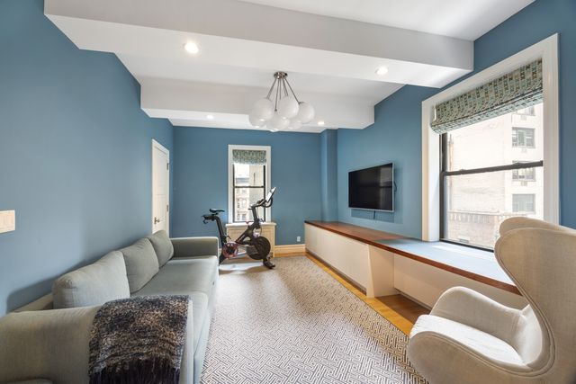 300 RIVERSIDE Drive 3GH, New York City, NY 10025