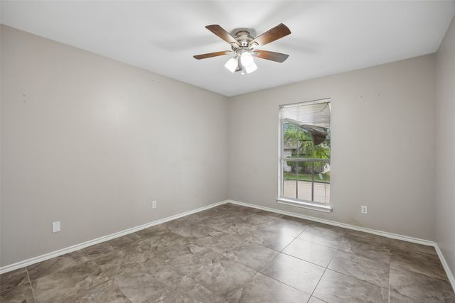 716 Ashbrook Drive, Desoto, TX 75115