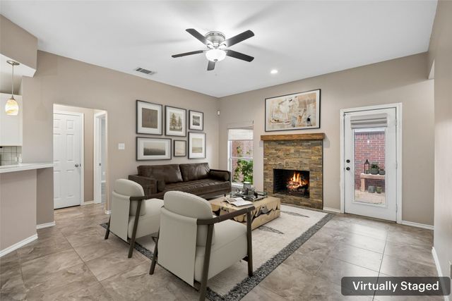 716 Ashbrook Drive, Desoto, TX 75115