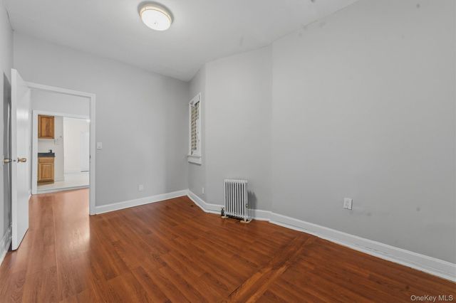 158 Willow Street 4B, Yonkers, NY 10701