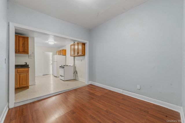 158 Willow Street 4B, Yonkers, NY 10701