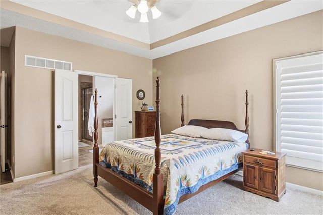 18299 W 155th Terrace, Olathe, KS 66062