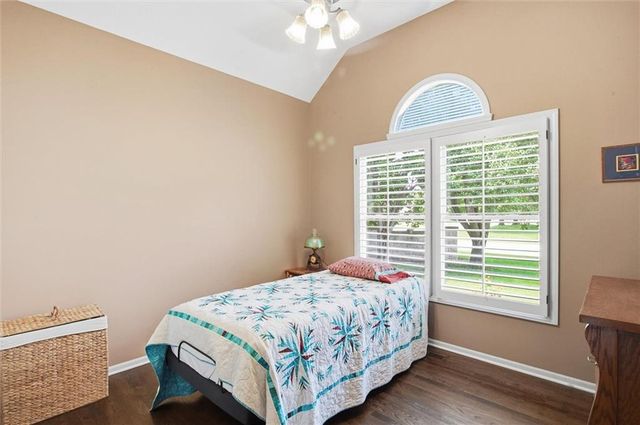 18299 W 155th Terrace, Olathe, KS 66062