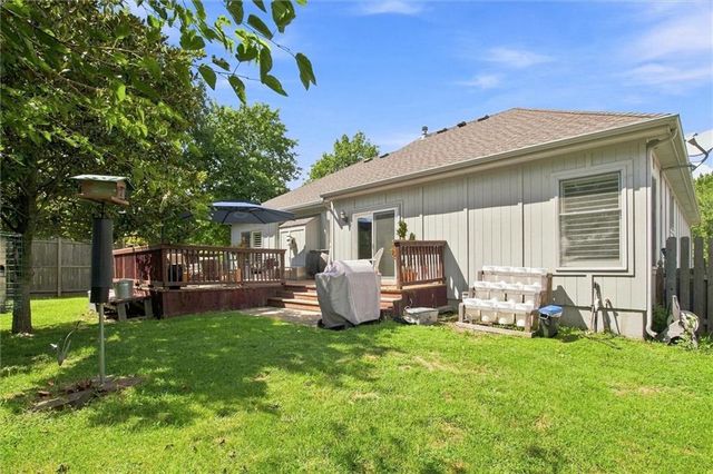 18299 W 155th Terrace, Olathe, KS 66062