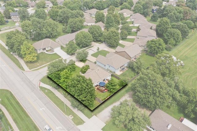 18299 W 155th Terrace, Olathe, KS 66062