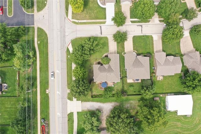 18299 W 155th Terrace, Olathe, KS 66062