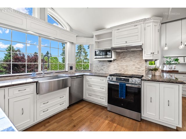 14775 Sw SUNSET Blvd, Sherwood, OR 97140