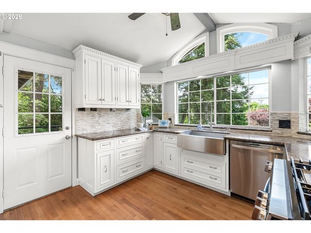 14775 Sw SUNSET Blvd, Sherwood, OR 97140