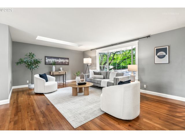 14775 Sw SUNSET Blvd, Sherwood, OR 97140